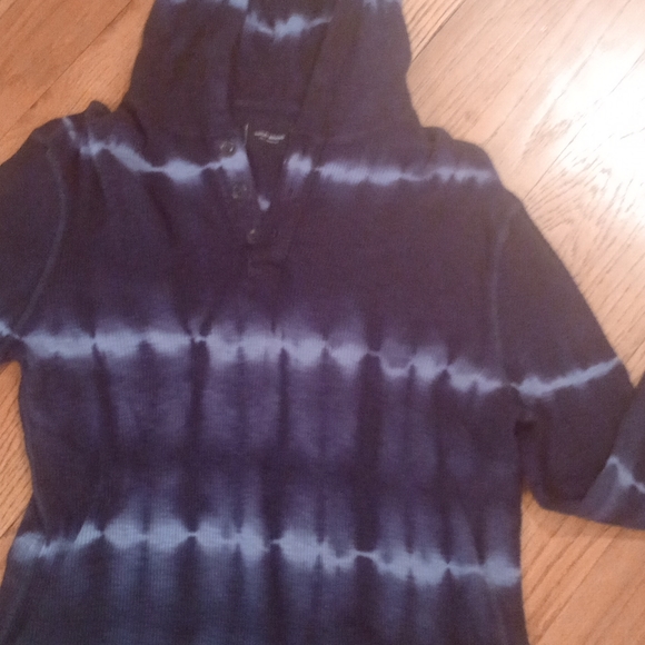 Blue n white stripes Lucky Brand hoodie size Medium never worn in perfect cond. - Picture 3 of 8